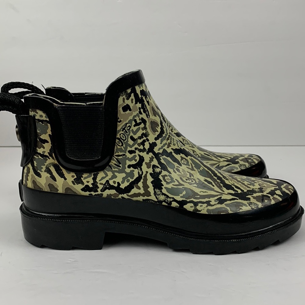 Sakroots ankle rain/mud boots